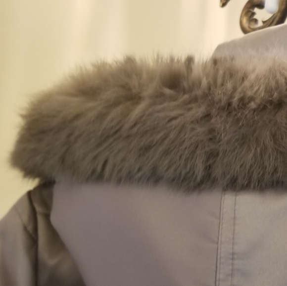 EUC TAHARI SATIN PEWTER WINTER JACKET / COAT HOOD REAL RABBIT FUR SIZE L - Picture 5 of 6